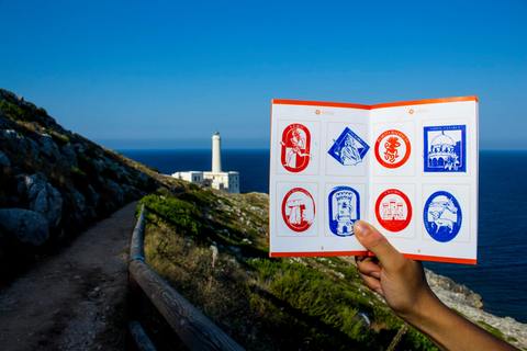 Il faro della Palascia nel cammino del Salento I faraglioni di Sant'Andrea nel cammino del Salento - Tiziano LE Salento
